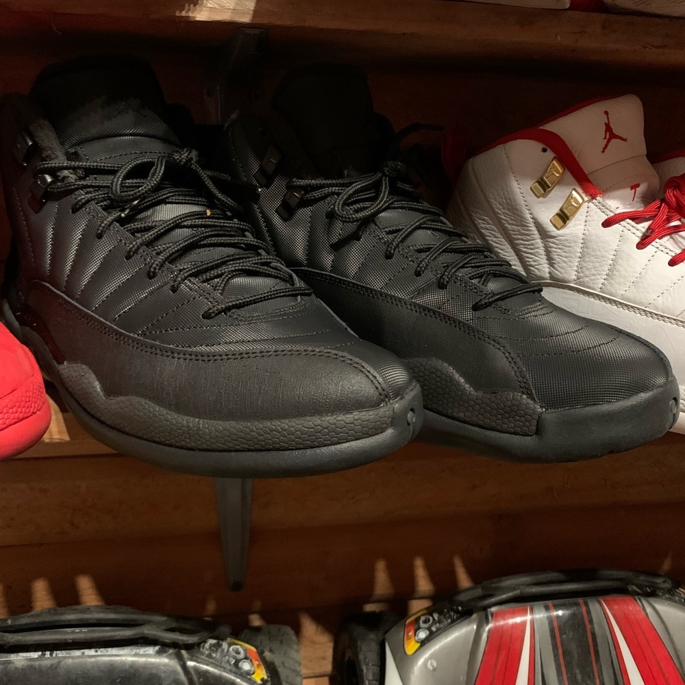 Air Jordan 12 lot 3 pairs 9 1/2 10